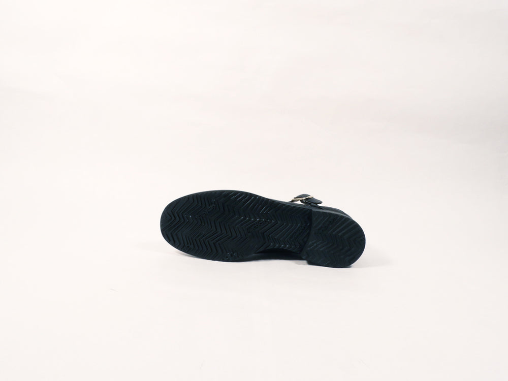 【関税込み】TOTEME ブラック The T-Strap ローファー TOTEMEのブラック The T-Strap ローファーがセール中